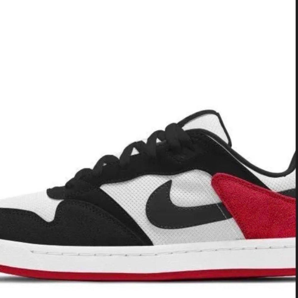 Nike Low-Top Sneakers in White, Black & Red
